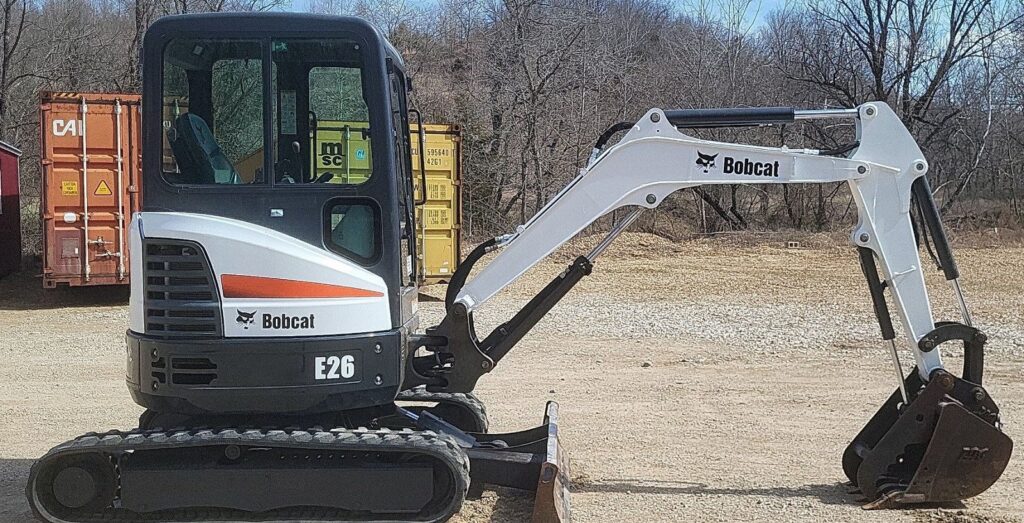 2016 Bobcat E26