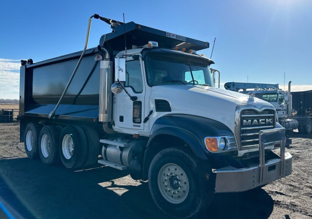 2006 Mack CV713 Dump Truck