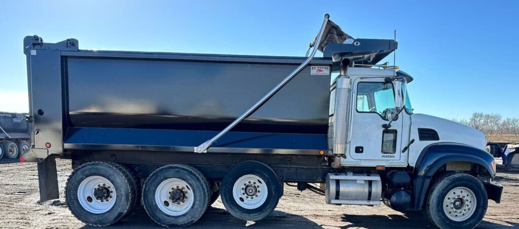 2006 Mack CV713 Dump Truck