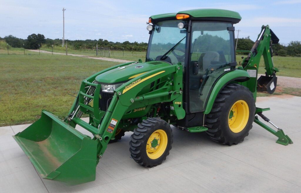 2019 John Deere 3039R