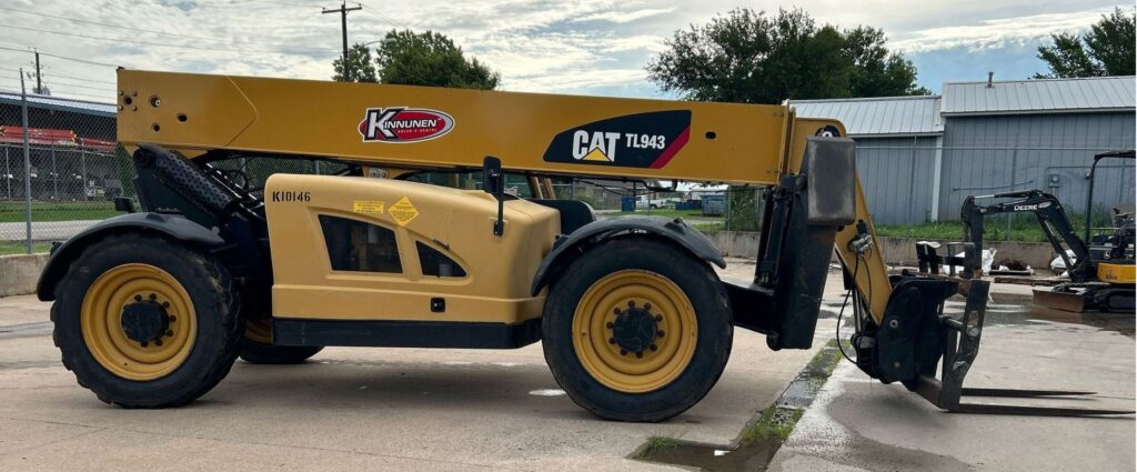 2012 Caterpillar TL943 Telehandler