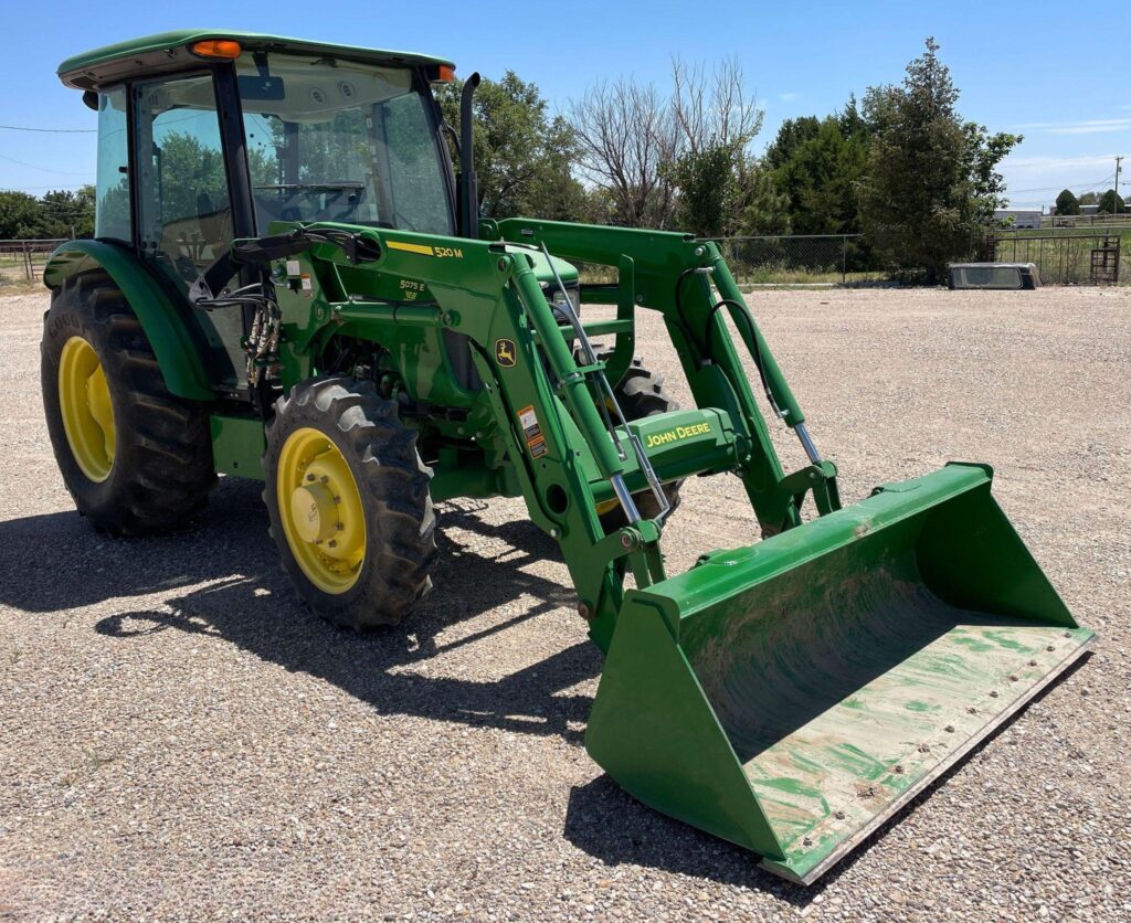 2018 John Deere 5075E