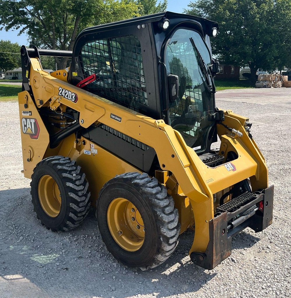 2020 Caterpillar 242D3 Skid Steer Loader