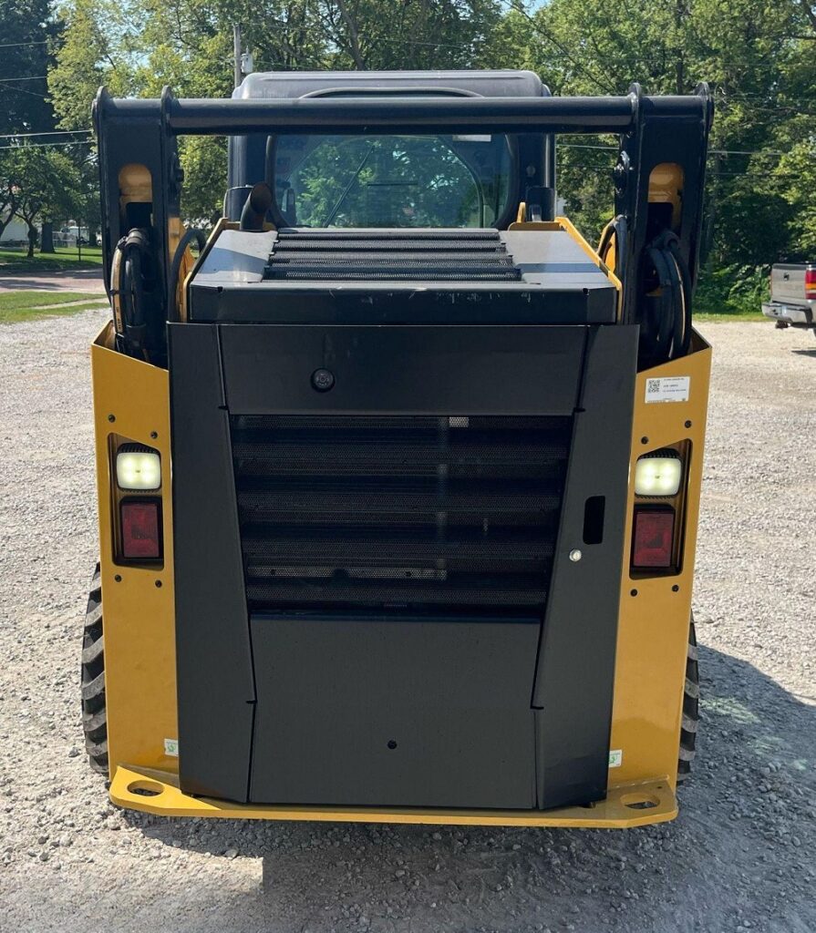 2020 Caterpillar 242D3 Skid Steer Loader