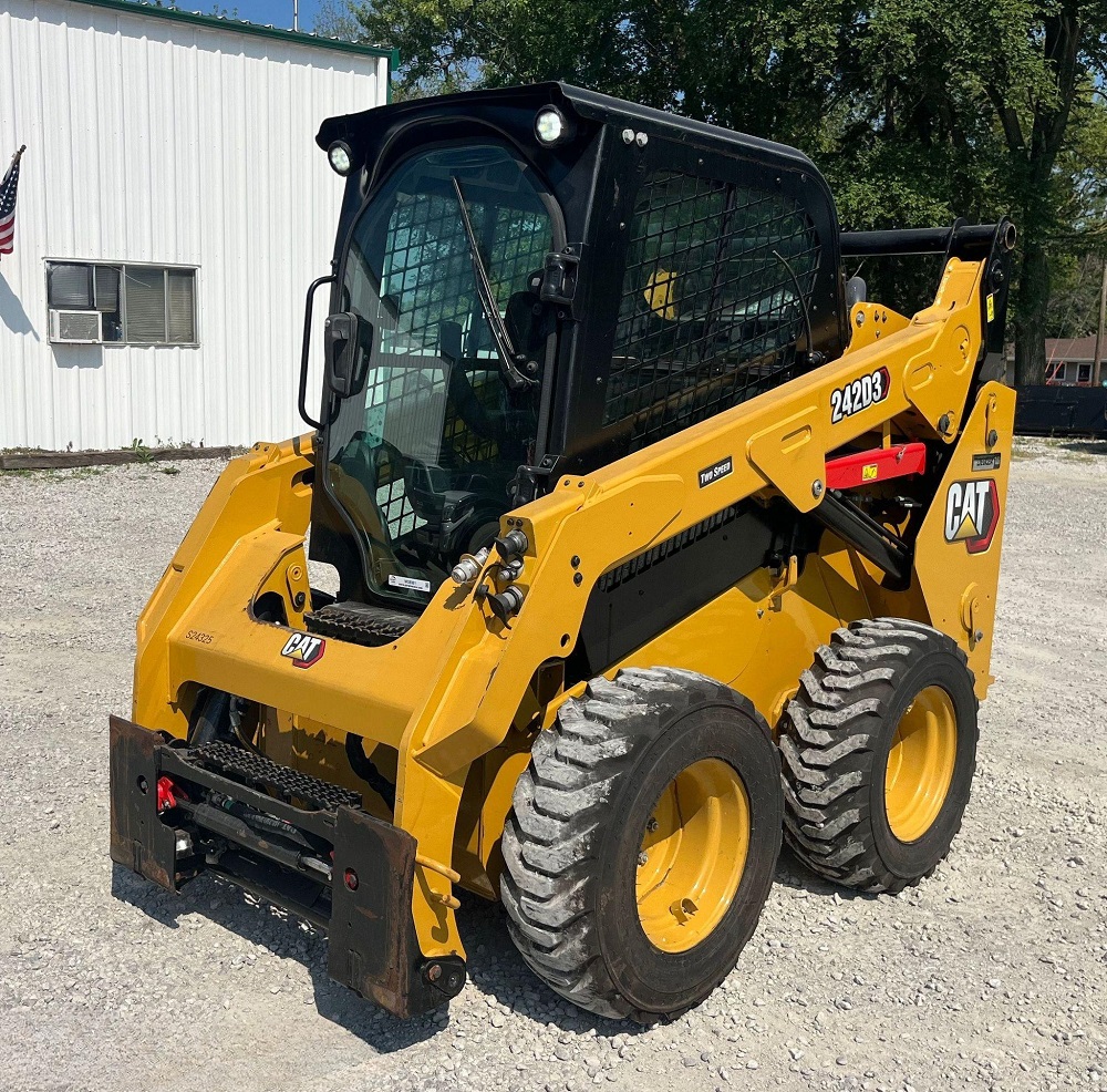 2020 Caterpillar 242D3 Skid Steer Loader