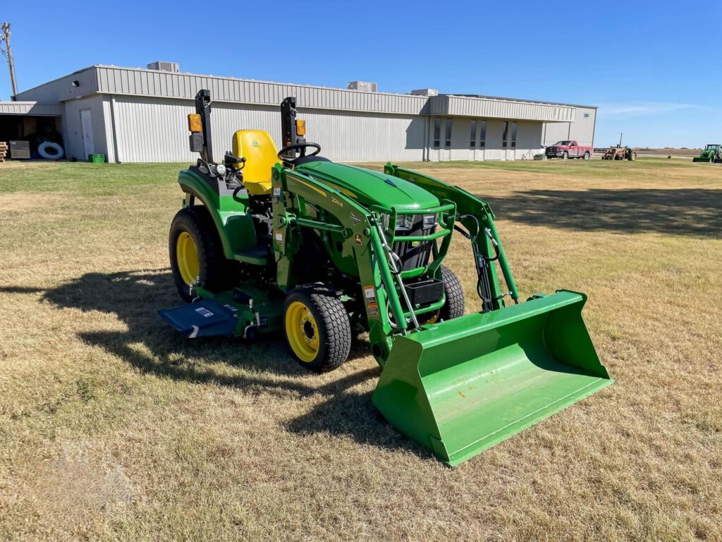 2023 John Deere 2032R Tractor