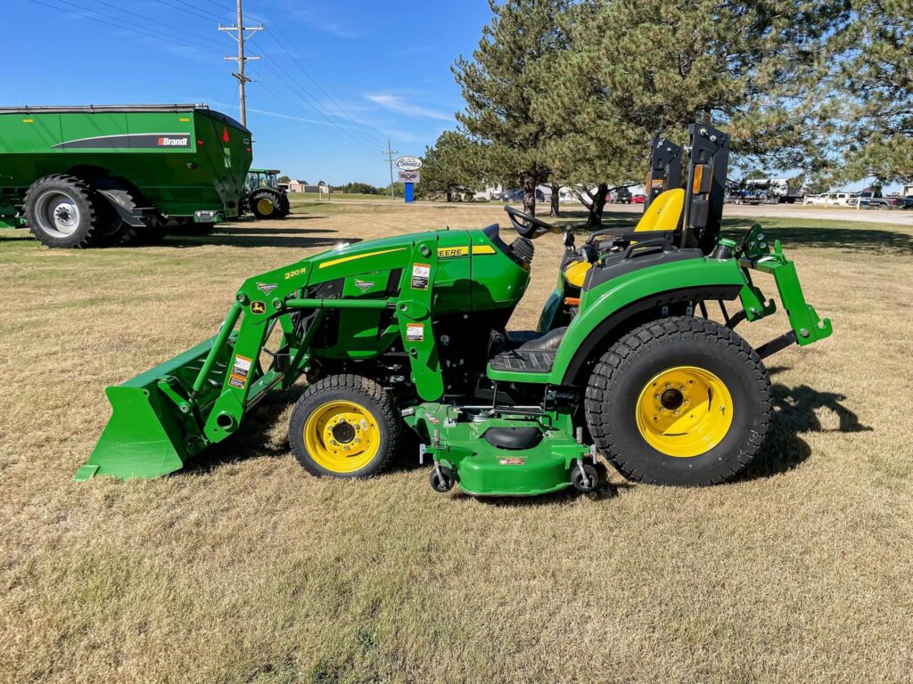 2023 John Deere 2032R Tractor