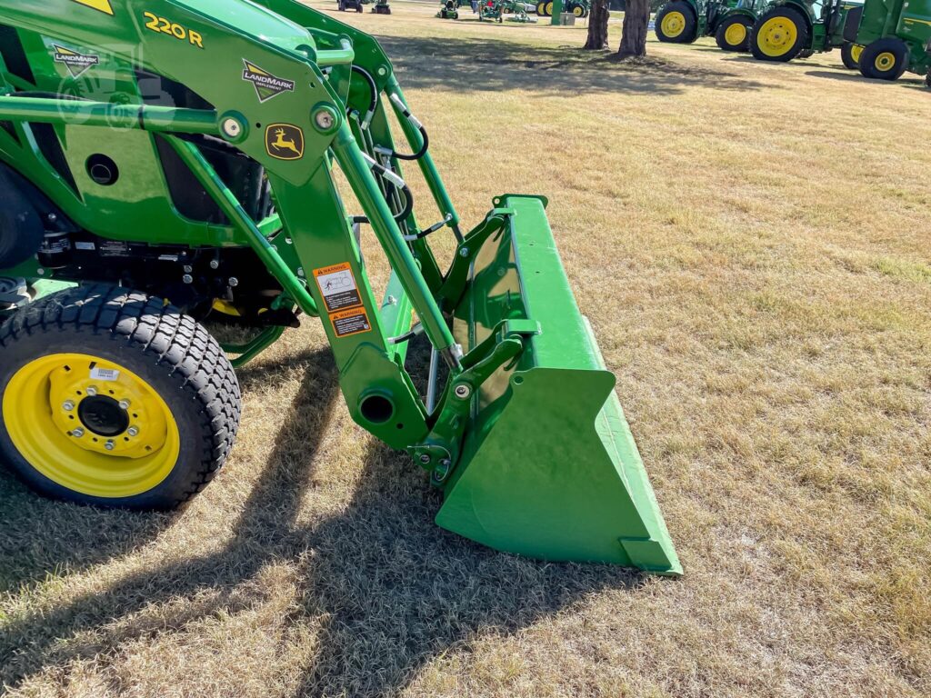 2023 John Deere 2032R Tractor